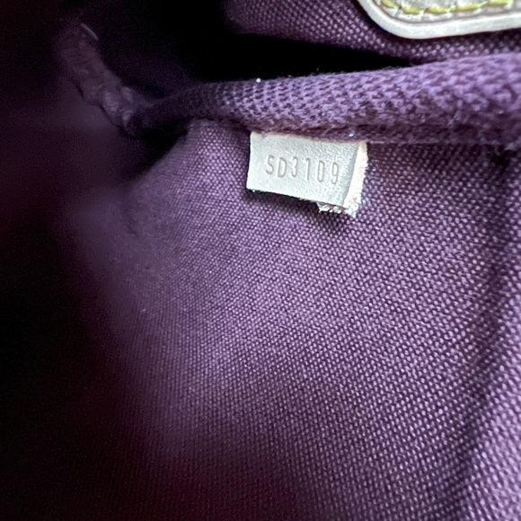 SOLD Authentic Louis Vuitton Favorite MM - Picture 5 of 14